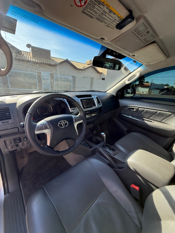 TOYOTA Hilux Caminhonete 3.0 16V 4P 4X4 SRV TURBO DIESEL