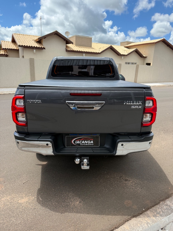 TOYOTA Hilux Caminhonete 2.8 16V 4P SRX DIESEL CABINE DUPLA