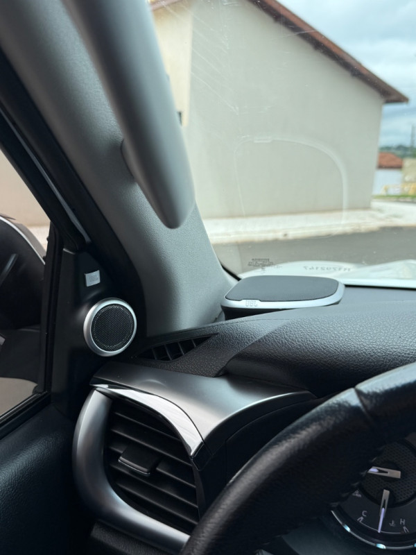 TOYOTA Hilux Caminhonete 2.8 16V SRX 4X4 TURBO DIESEL CABINE DUPLA AUTOMÁTICO