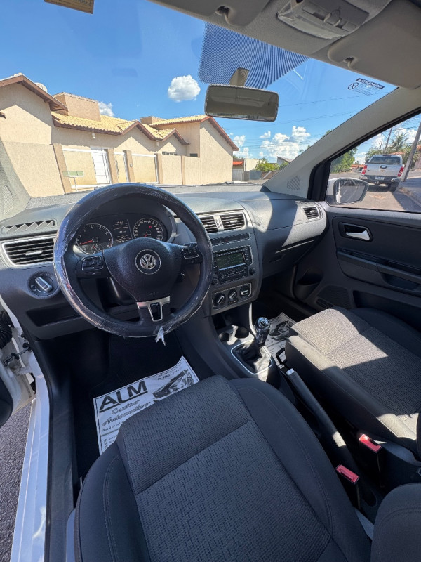 VOLKSWAGEN Fox 1.6 4P FLEX