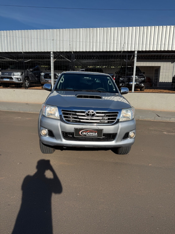 TOYOTA Hilux Caminhonete 3.0 16V 4P 4X4 SRV TURBO DIESEL
