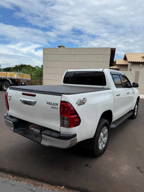 TOYOTA Hilux Caminhonete 2.8 16V SRV 4X4 DIESEL CABINE DUPLA AUTOMÁTICO