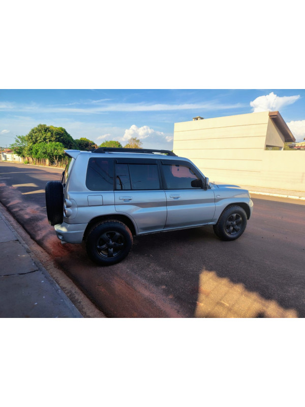 MITSUBISHI Pajero TR4 2.0 16V 4P 4X4 AUTOMÁTICO