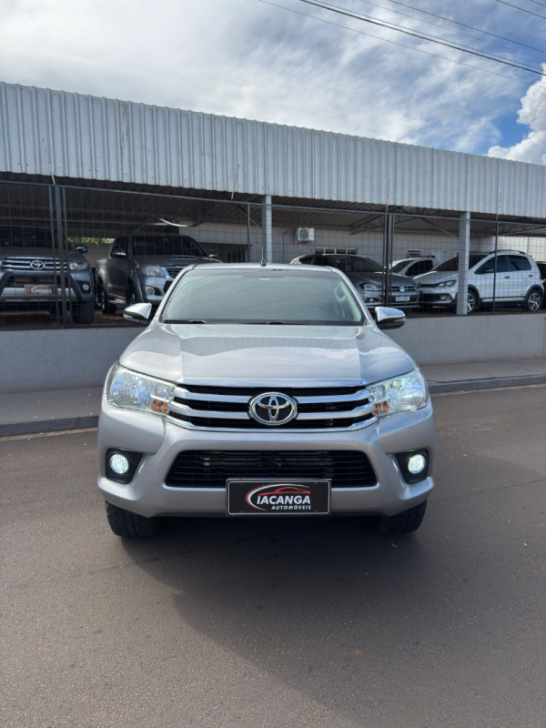 TOYOTA Hilux Caminhonete 2.7 16V 4P SRV FLEX CABINE DUPLA AUTOMÁTICO