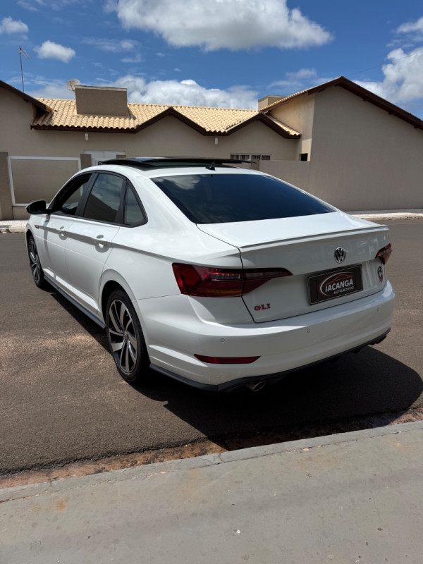 VOLKSWAGEN Jetta 2.0 4P 350 TSI GLI AUTOMÁTICO DSG