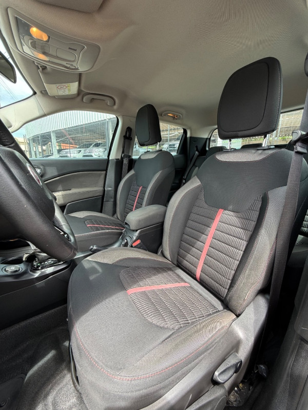 FIAT Toro 1.8 16V 4P FLEX FREEDOM AUTOMÁTICO