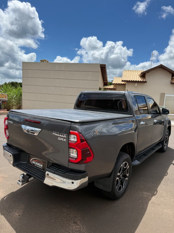 TOYOTA Hilux Caminhonete 2.8 16V 4P SRX DIESEL CABINE DUPLA