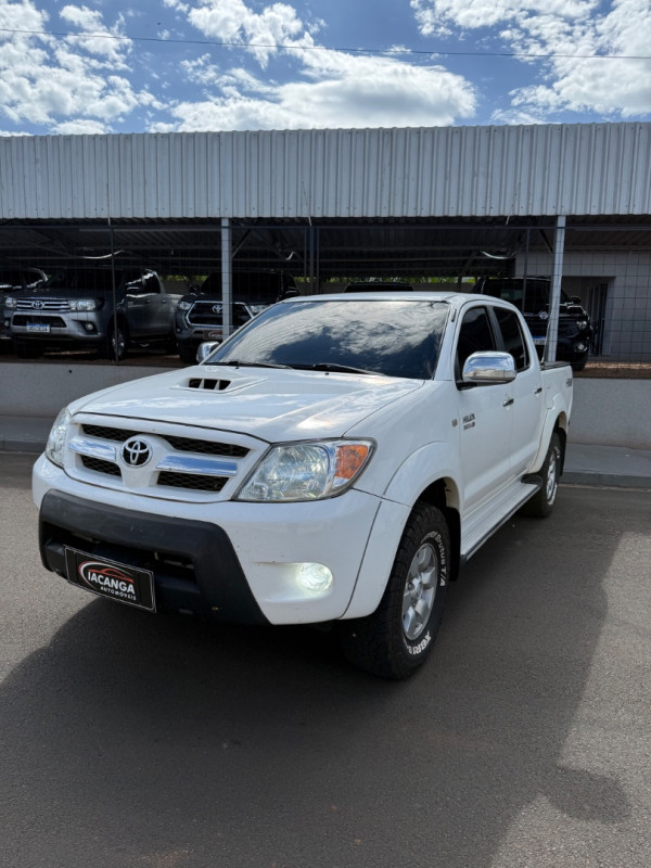 TOYOTA Hilux Caminhonete 3.0 4P 4X4 DIESEL CABINE DUPLA