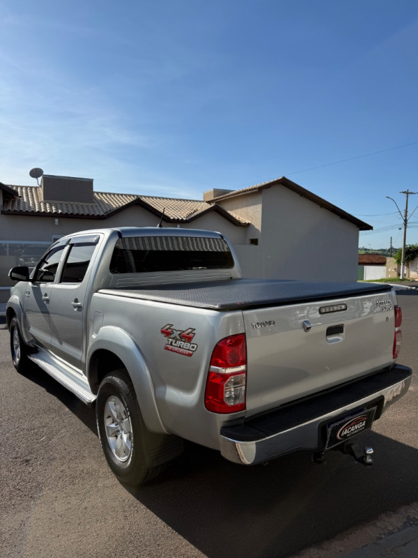 TOYOTA Hilux Caminhonete 3.0 16V 4P 4X4 SRV TURBO DIESEL