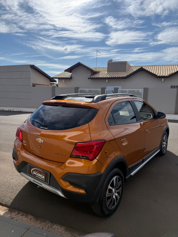 CHEVROLET Onix Hatch 1.4 4P FLEX ACTIV AUTOMÁTICO