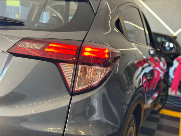 HR-V 1.8 16V 4P TOURING FLEX AUTOMÁTICO CVT