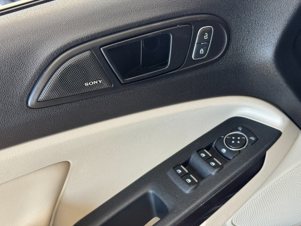 FORD Ecosport 1.5 12V 4P FLEX TI-VCT TITANIUM AUTOMÁTICO