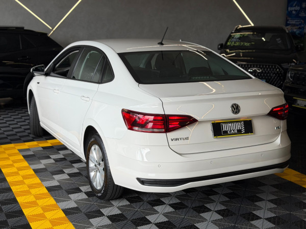 VOLKSWAGEN Virtus 1.6 4P MSI FLEX