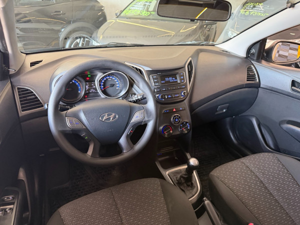 HYUNDAI HB 20 Hatch 1.0 12V 4P FLEX UNIQUE