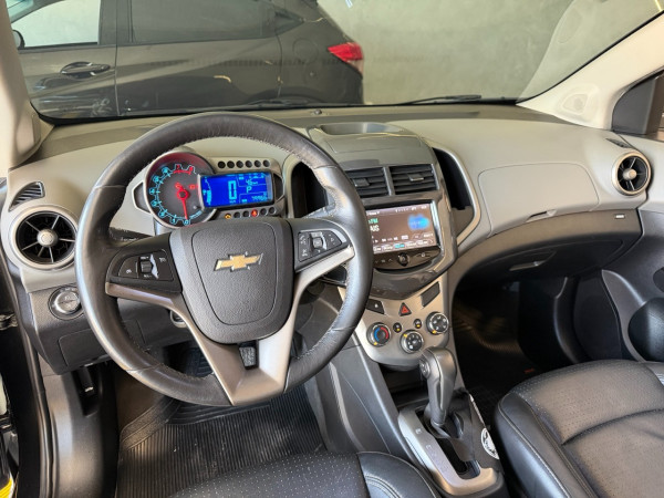 CHEVROLET Sonic Hatch 1.6 16V 4P LTZ FLEX AUTOMÁTICO