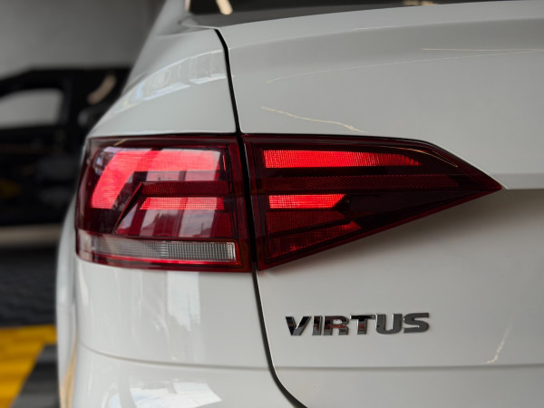 VOLKSWAGEN Virtus 1.6 4P MSI FLEX