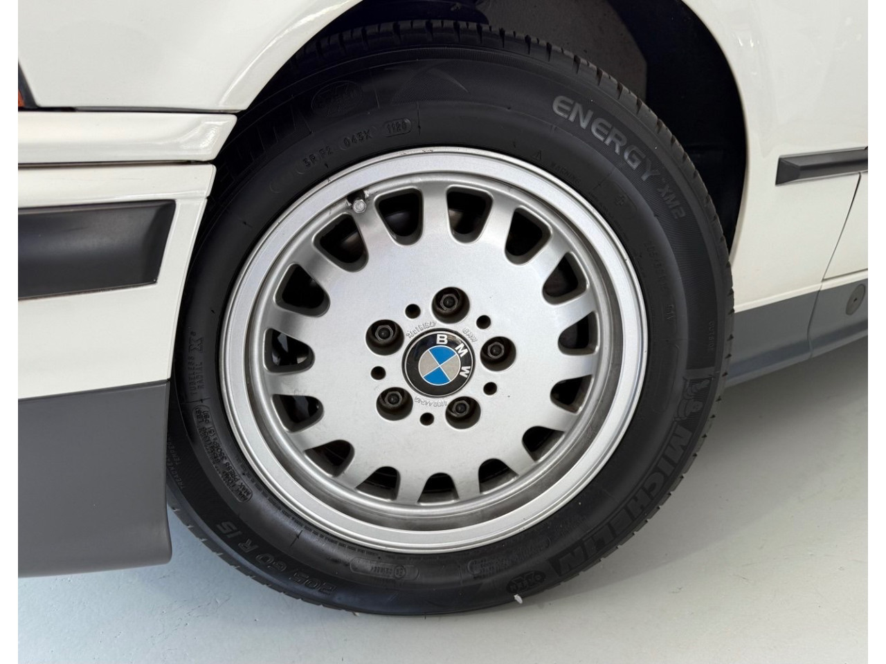 325I 2.5 24V 4P AUTOMÁTICO