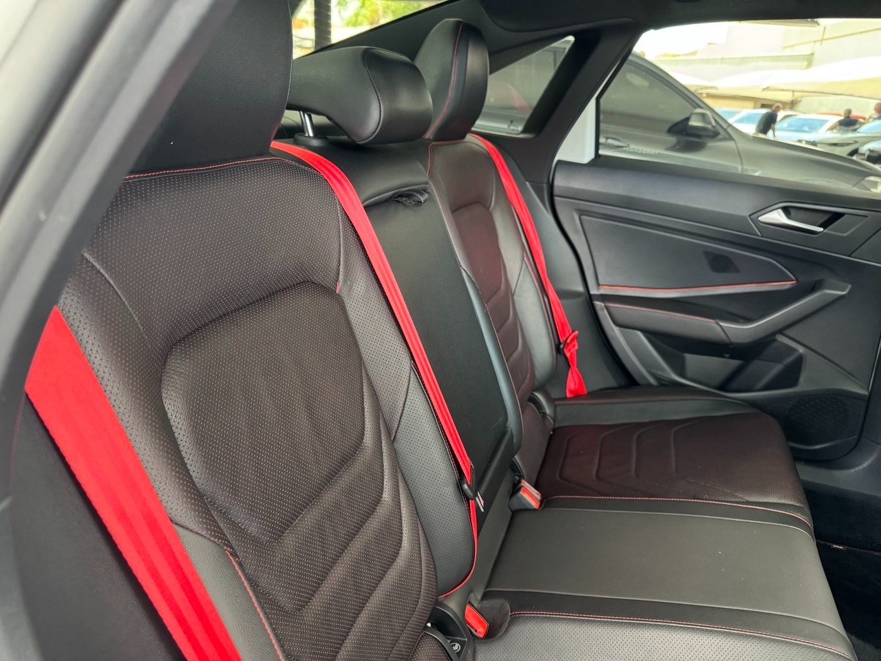 VOLKSWAGEN Jetta 2.0 4P 350 TSI GLI AUTOMÁTICO DSG