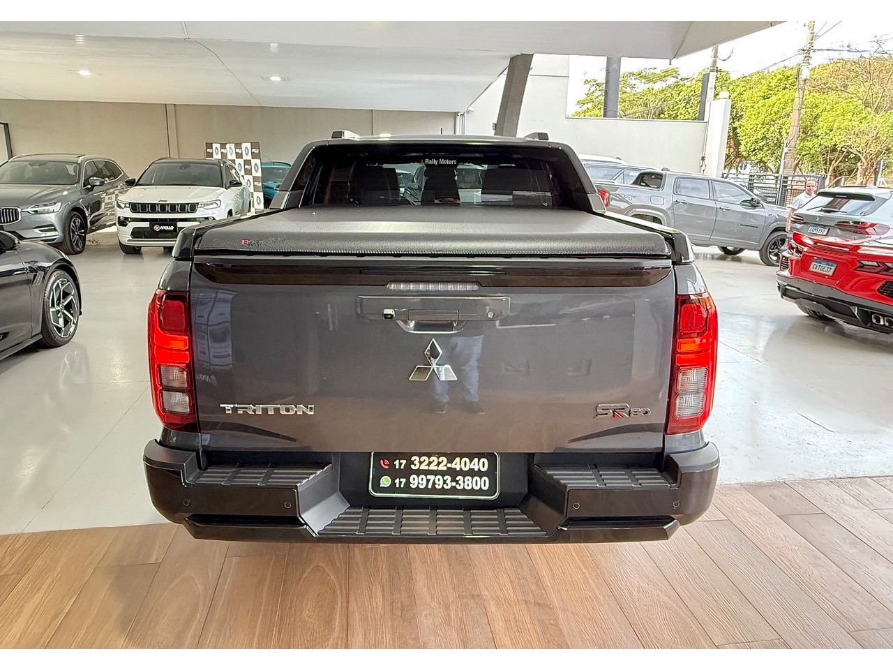 Triton 2.4 KATANA SR80 HPE BITURBO DIESEL CABINE DUPLA 4X4 AUTOMÁTICO