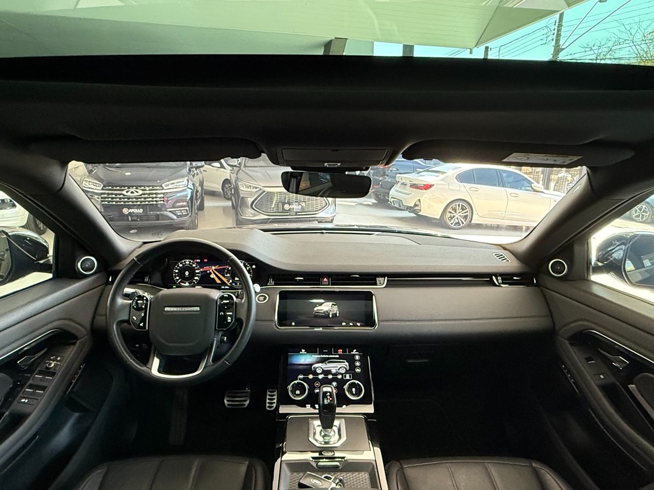 Range Rover Evoque 2.0 4P FLEX P250 R-DYNAMIC SE AWD AUTOMÁTICO