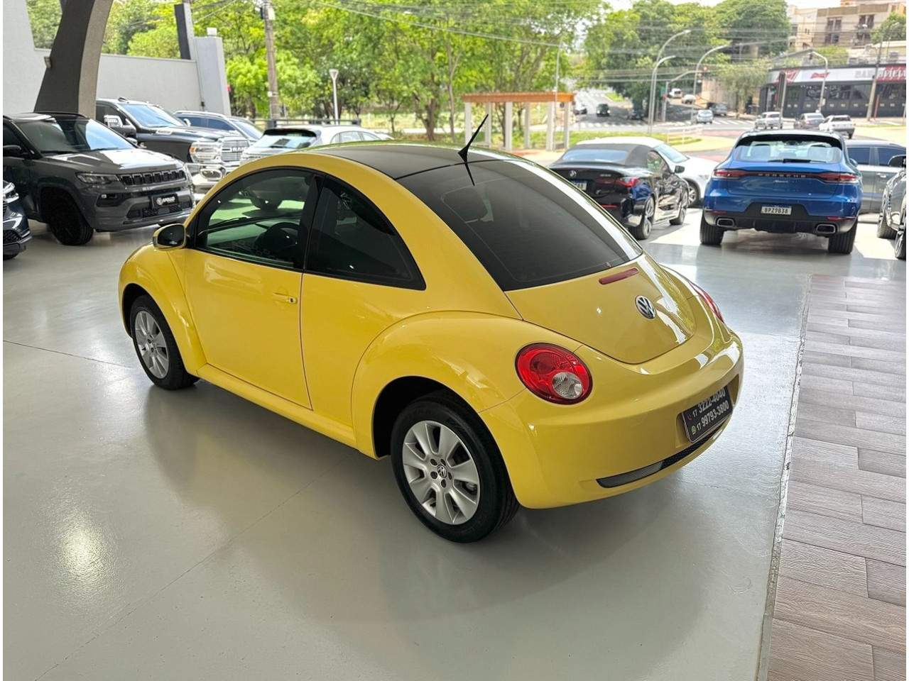 VOLKSWAGEN New Beetle 2.0 MI AUTOMÁTICO