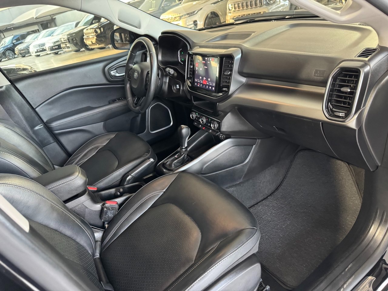 FIAT Toro 1.3 16V 4P FLEX 270 TURBO VOLCANO AUTOMÁTICO