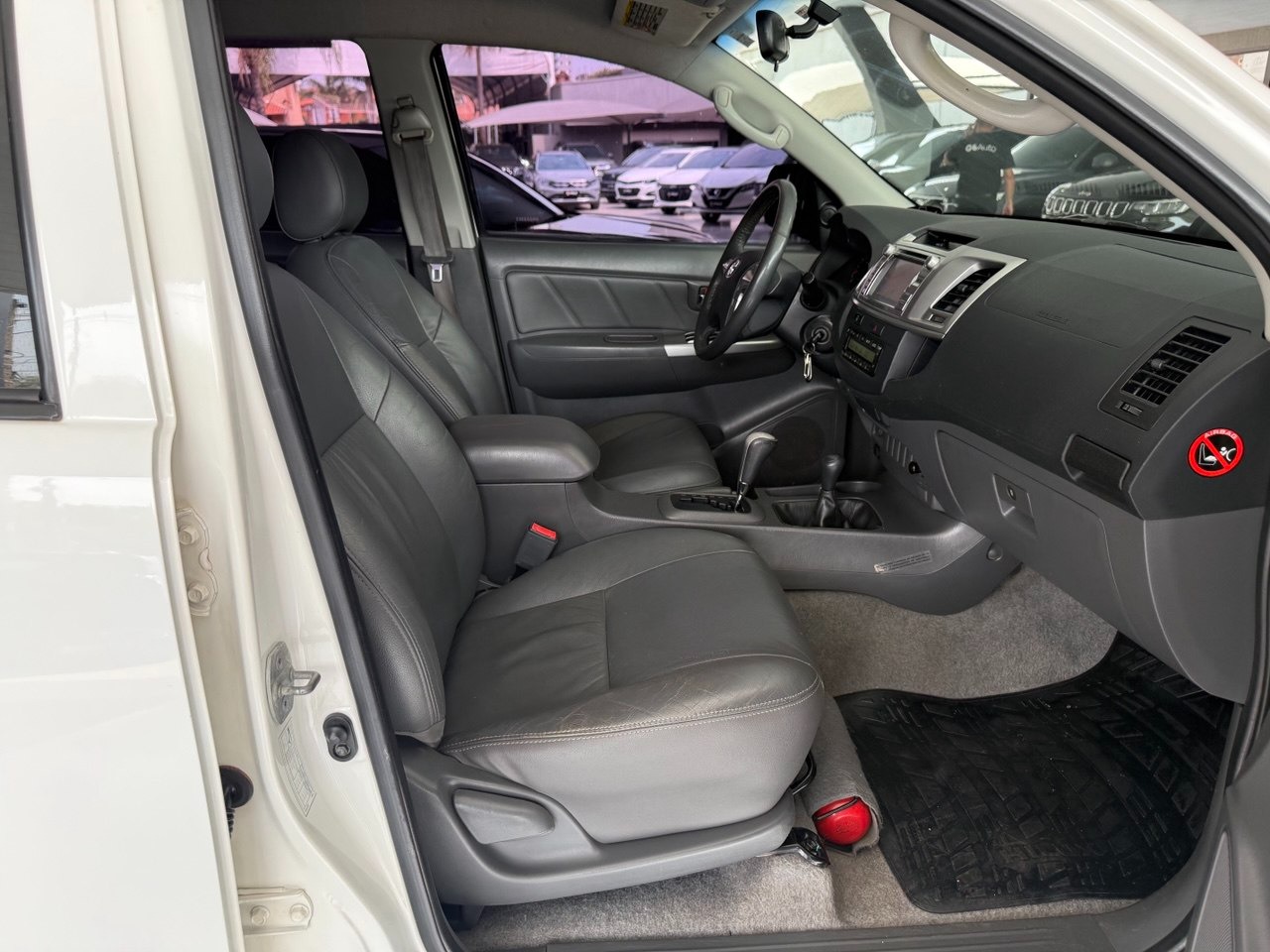 TOYOTA Hilux Caminhonete 2.7 16V 4P SRV FLEX 4X4  CABINE DUPLA AUTOMÁTICO