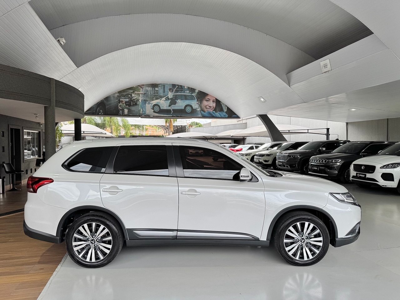 Outlander 2.0 16V 4P HPE AUTOMÁTICO