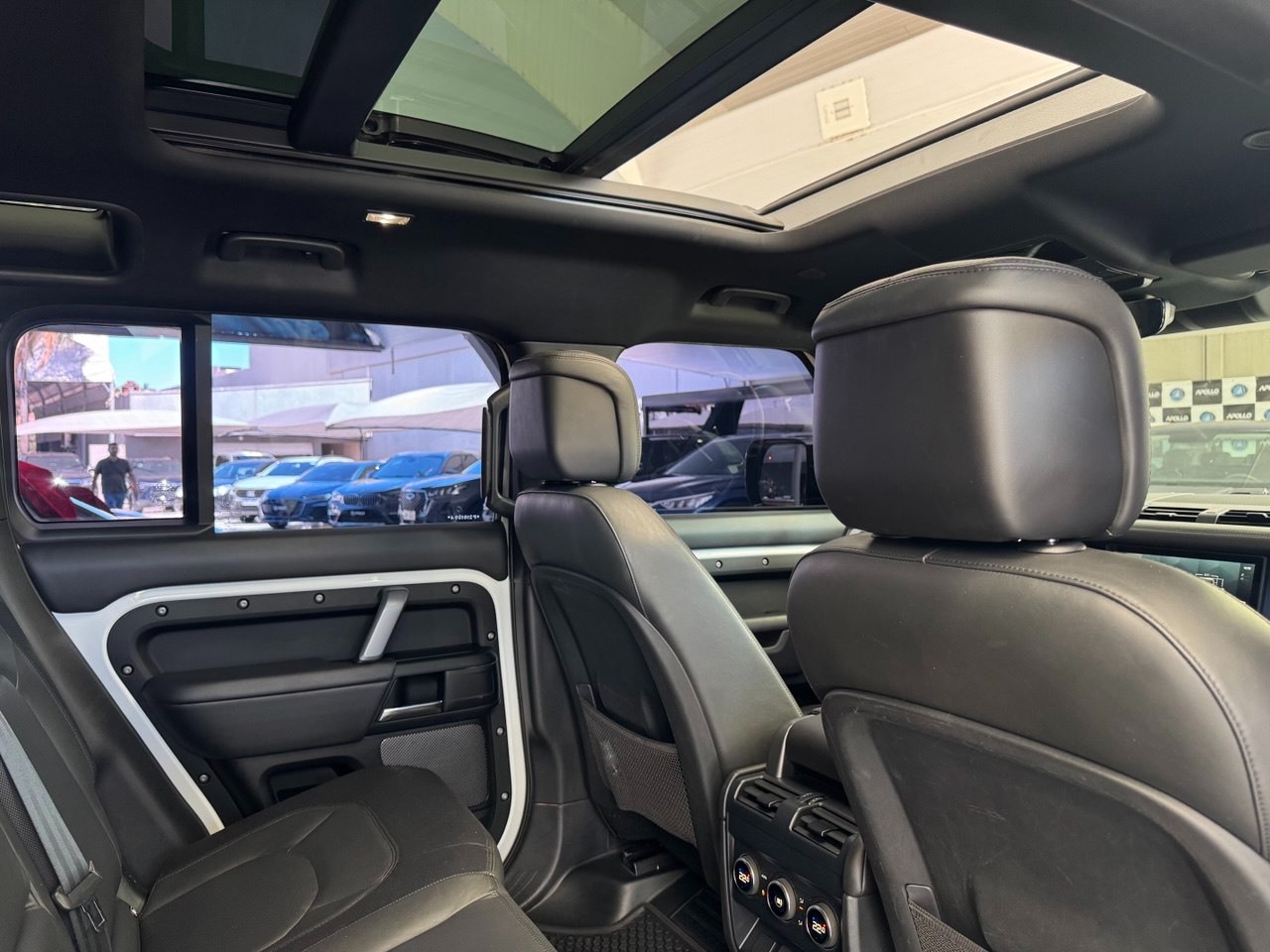 LAND ROVER Defender 110 3.0 24V 4P D300 TURBO DIESEL MHEV X-DYNAMIC S AWD AUTOMÁTICO