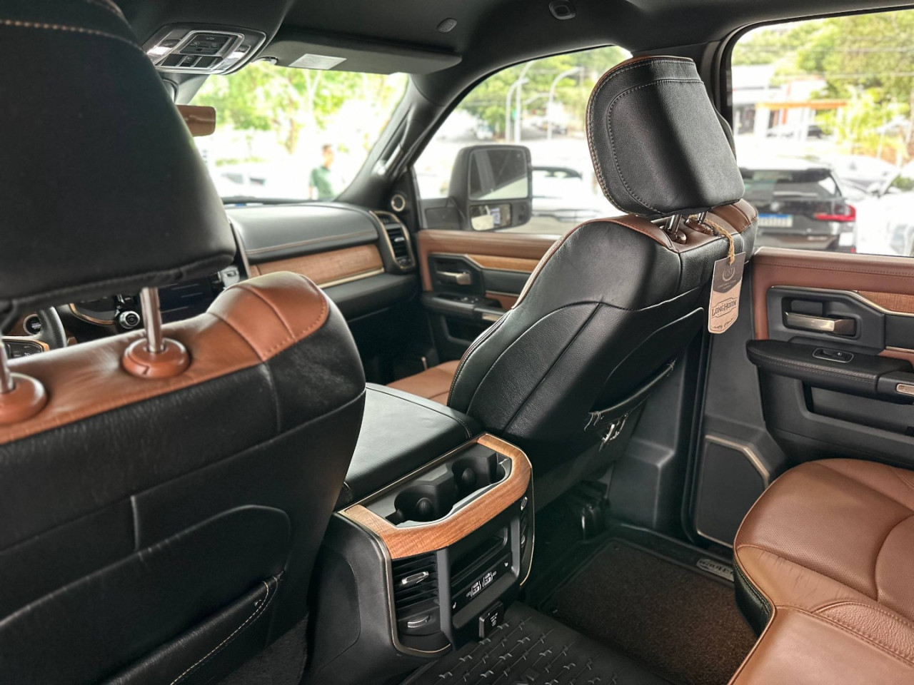 RAM 3500 6.7 I6 LIMITED LONG HORN CABINE DUPLA 4X4 TURBO DIESEL AUTOMÁTICO