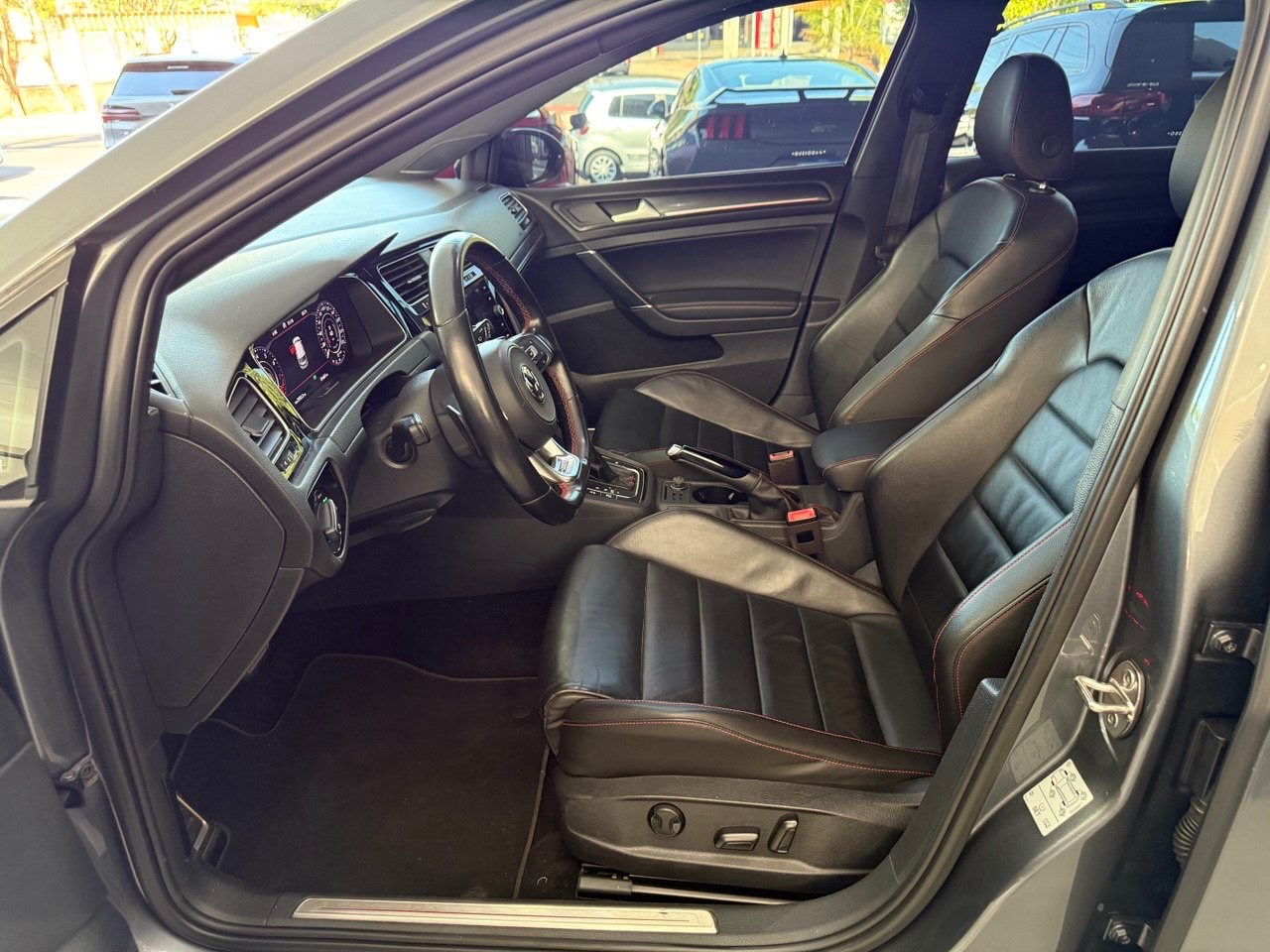 Golf 2.0 TSI GTI TURBO AUTOMÁTICO