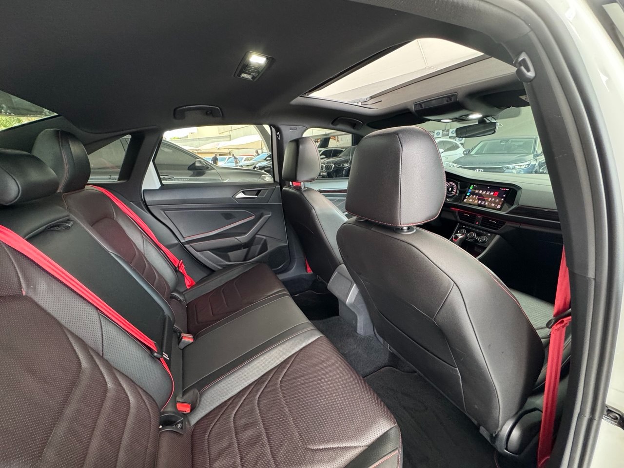 VOLKSWAGEN Jetta 2.0 4P 350 TSI GLI AUTOMÁTICO DSG