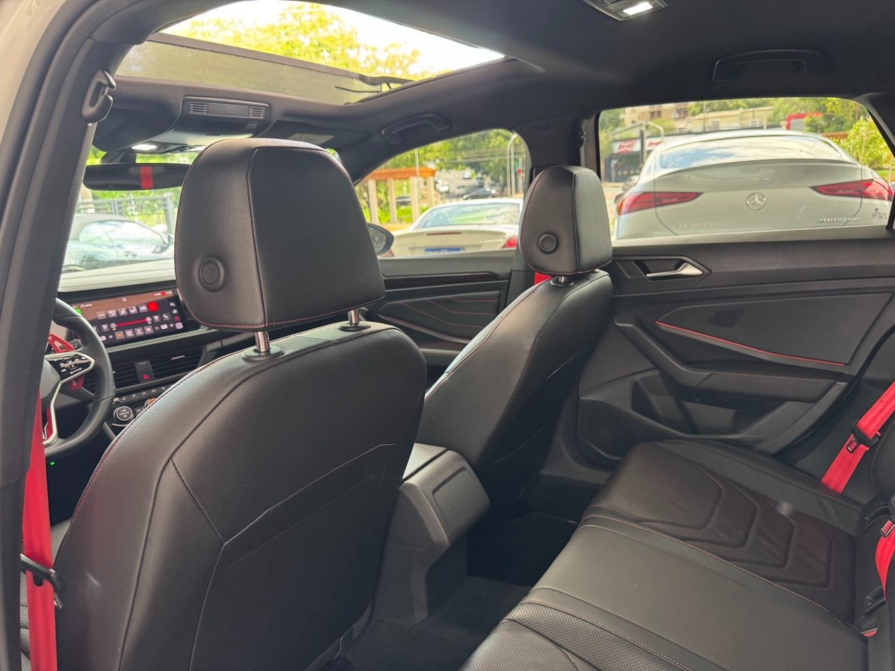 VOLKSWAGEN Jetta 2.0 4P 350 TSI GLI AUTOMÁTICO DSG