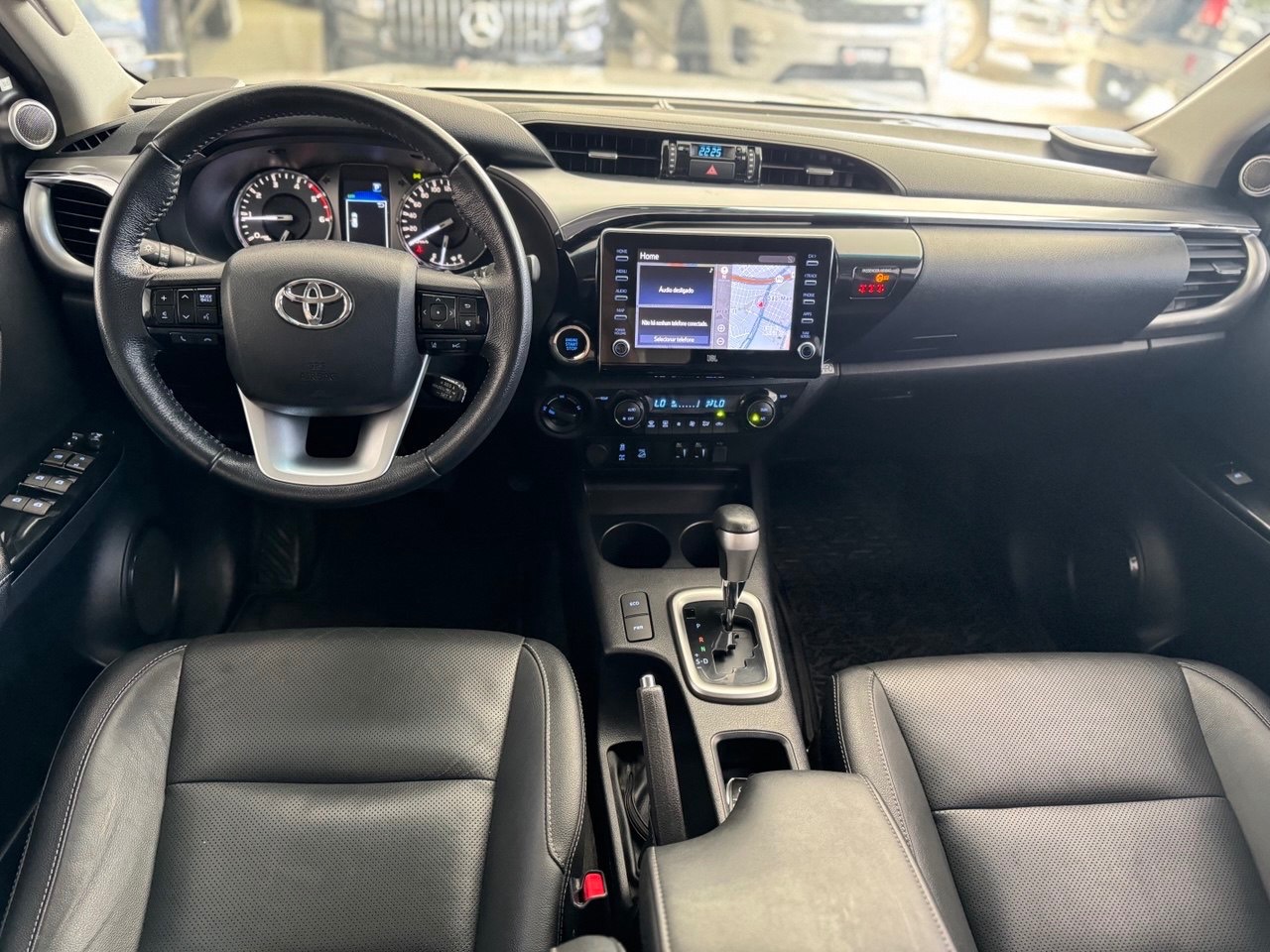 TOYOTA Hilux Caminhonete 2.8 16V 4P SRX DIESEL CABINE DUPLA