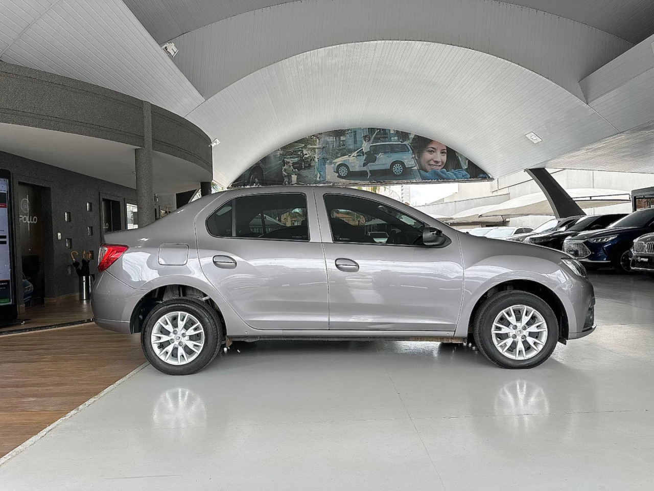 RENAULT Logan 1.0 12V 4P FLEX SCE ZEN