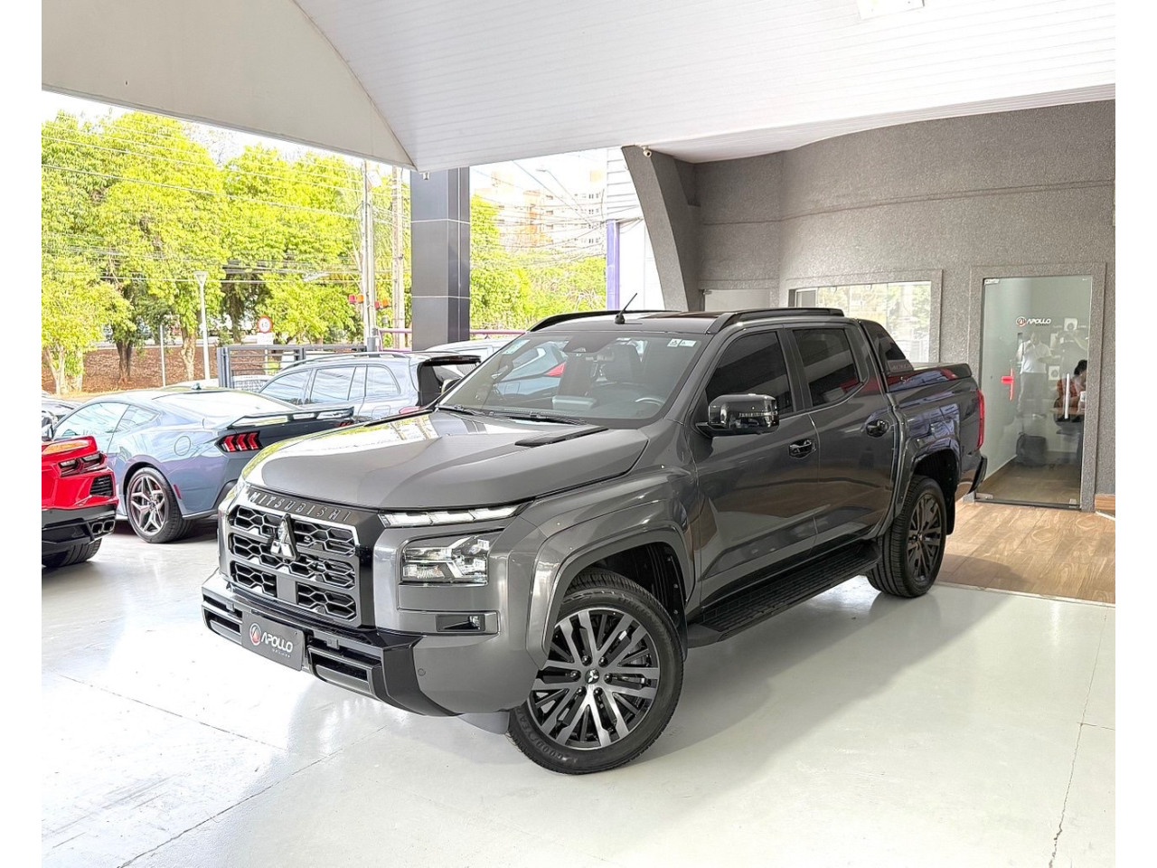 Triton 2.4 KATANA SR80 HPE BITURBO DIESEL CABINE DUPLA 4X4 AUTOMÁTICO