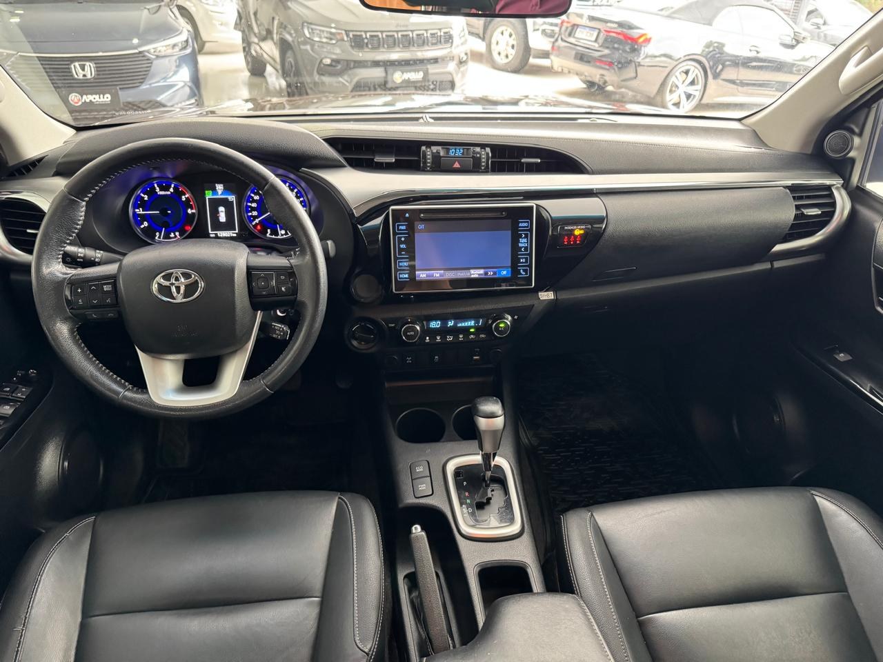 TOYOTA Hilux Caminhonete 2.8 16V SRV 4X4 DIESEL CABINE DUPLA AUTOMÁTICO