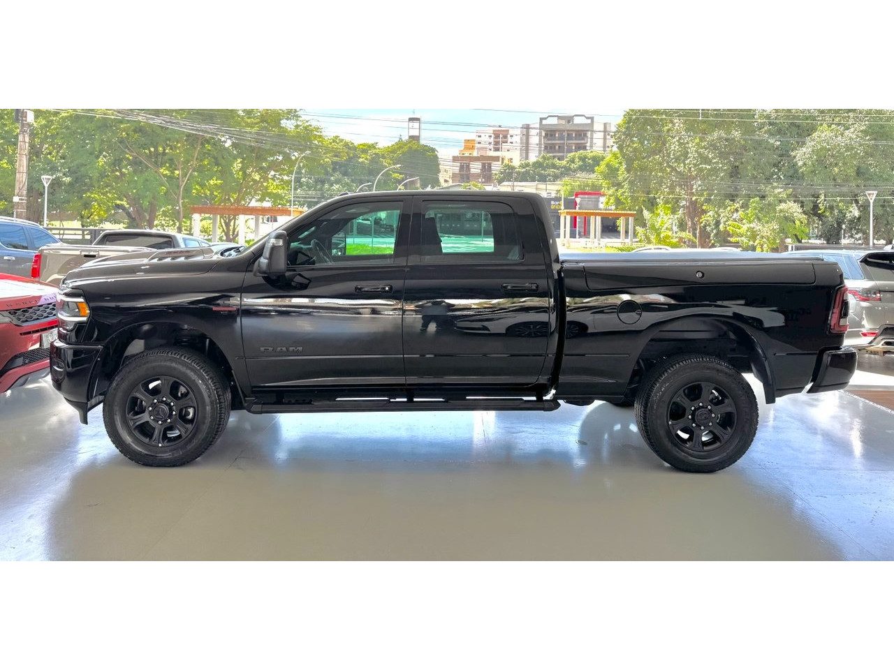 2500 6.7 I6 24V SLT CABINE DUPLA TURBO DIESEL NIGHT EDITION 4X4 AUTOMÁTICO