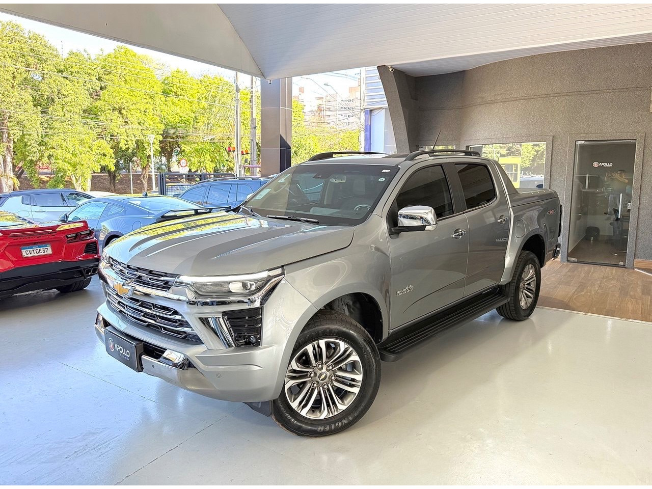 S10 2.8 12V HIGH COUNTRY CABINE DUPLA 4X4 TURBO DIESEL AUTOMÁTICO