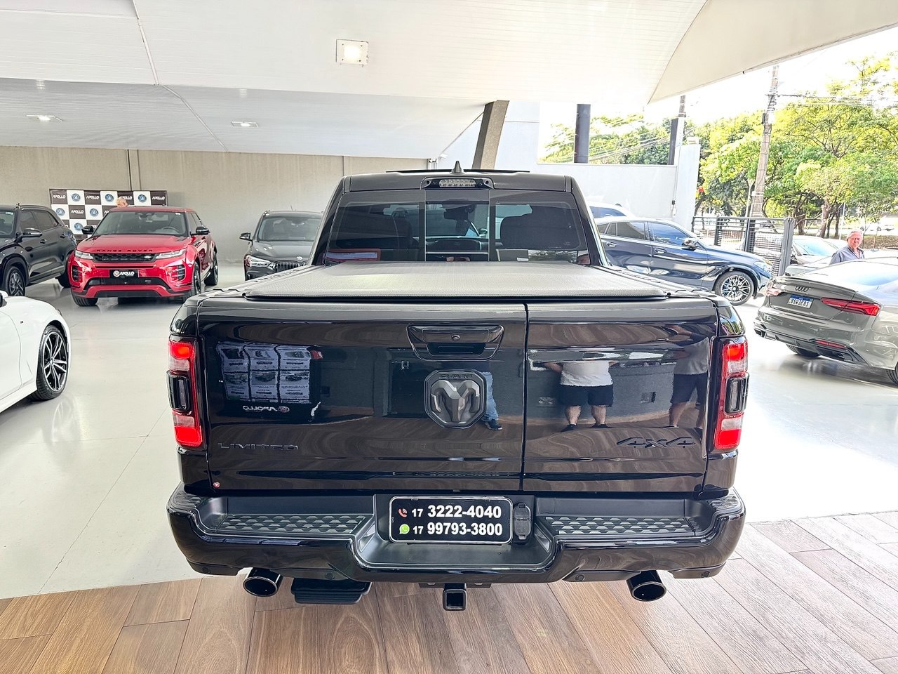 1500 5.7 V8 LIMITED NIGHT EDITION CABINE DUPLA 4X4 AUTOMÁTICO