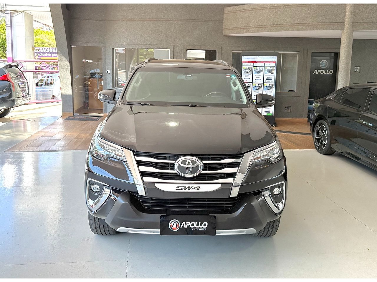 TOYOTA Hilux SW4 2.8 16V 4P SRX 4X4 7 LUGARES TURBO DIESEL AUTOMÁTICO