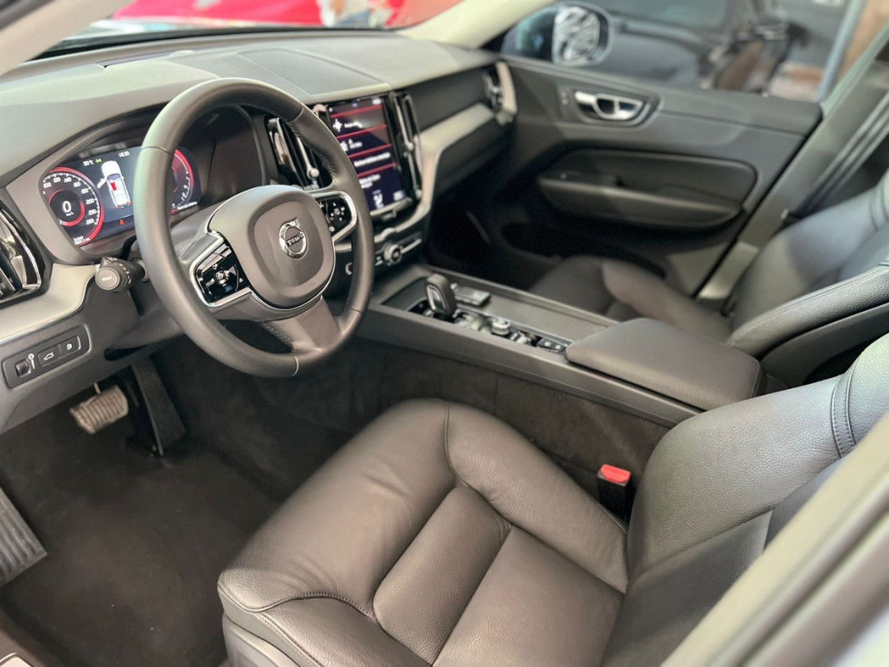 XC60 2.0 16V 4P T8 HYBRID MOMENTUM AWD GEARTRONIC AUTOMÁTICO