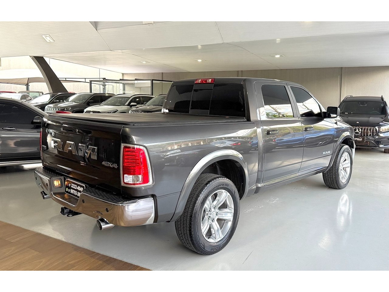 RAM Classic 5.7 V8 32V 4P HEMI LARAMIE AUTOMÁTICO