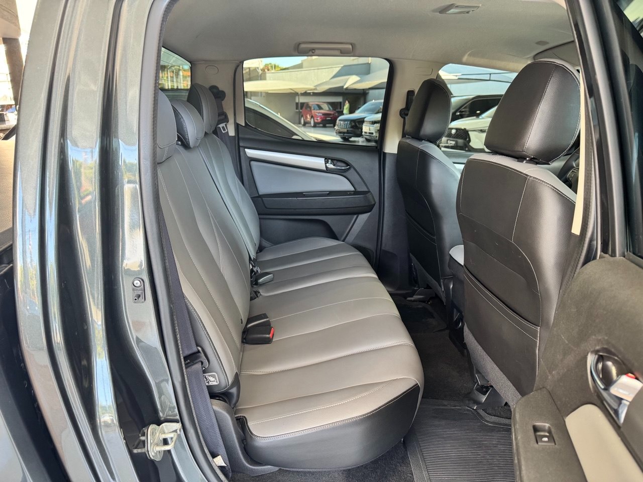 S10 2.8 16V Z71 CABINE DUPLA 4X4 TURBO DIESEL AUTOMÁTICO