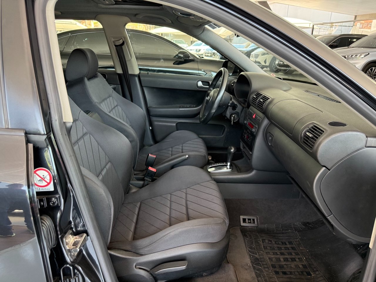 AUDI A3 1.8 4P AUTOMÁTICO