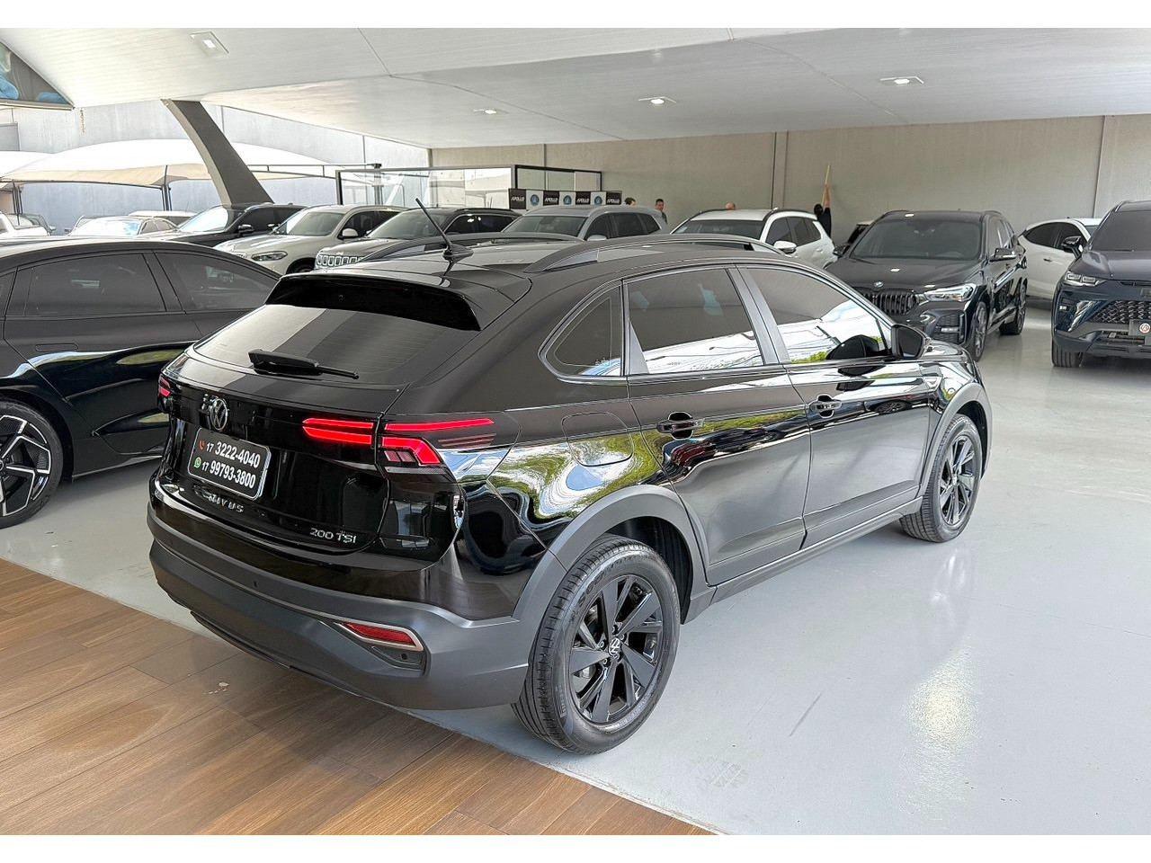 VOLKSWAGEN Nivus 1.0 4P FLEX 200 TSI COMFORTLINE TURBO AUTOMÁTICO