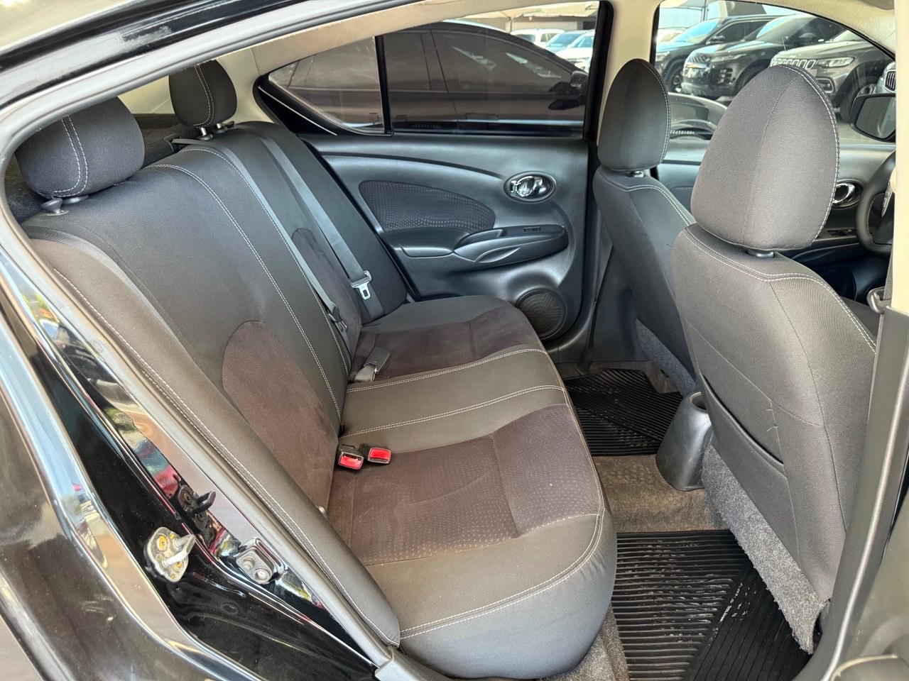 Versa Sedan 1.6 16V 4P FLEX SL