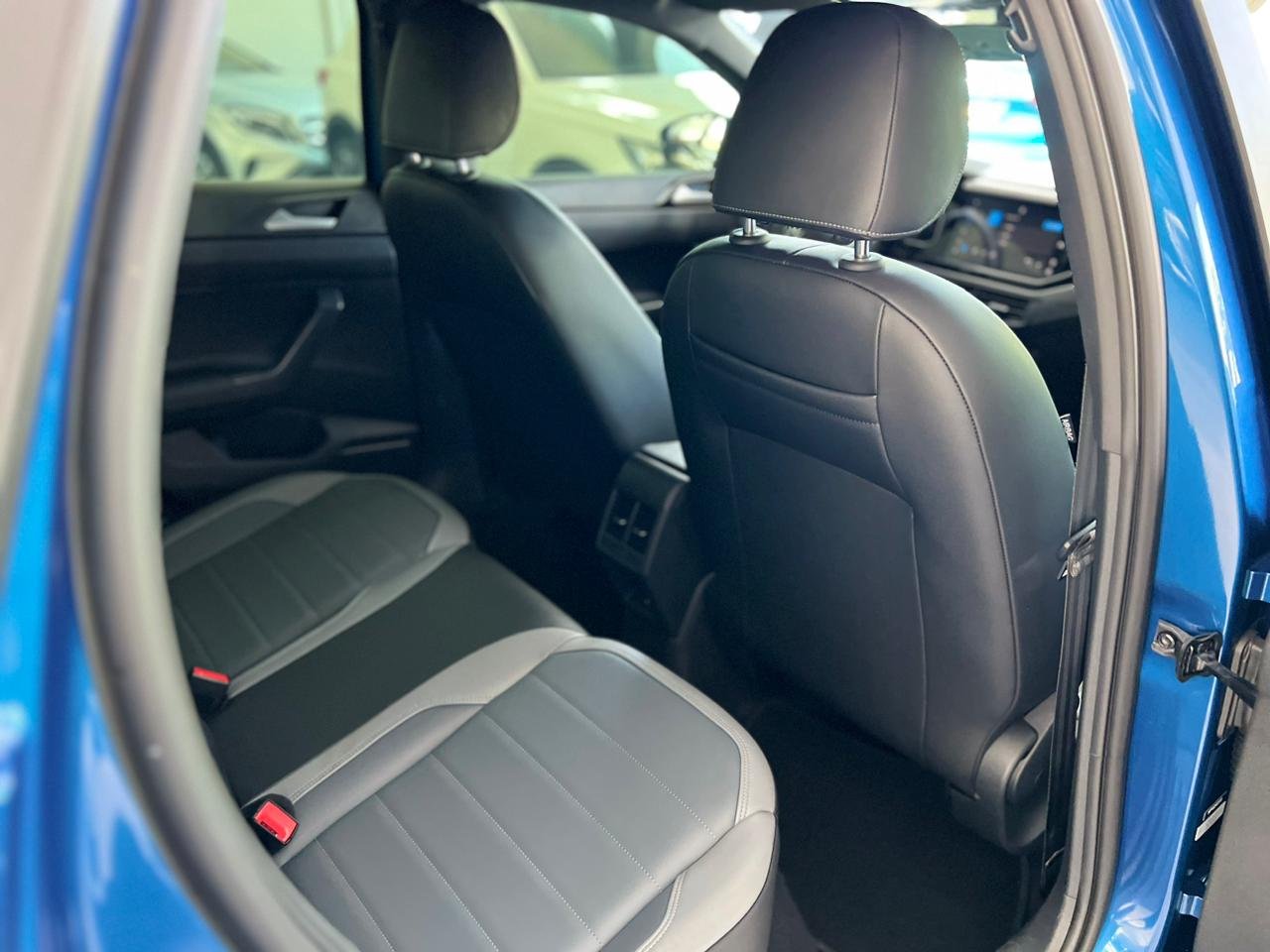 Nivus 1.0 4P FLEX 200 TSI HIGHLINE TURBO AUTOMÁTICO