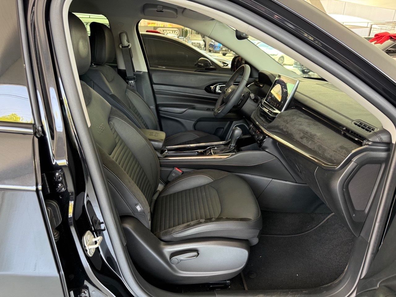 Commander 1.3 16V 4P FLEX T270 LIMITED TURBO AUTOMÁTICO