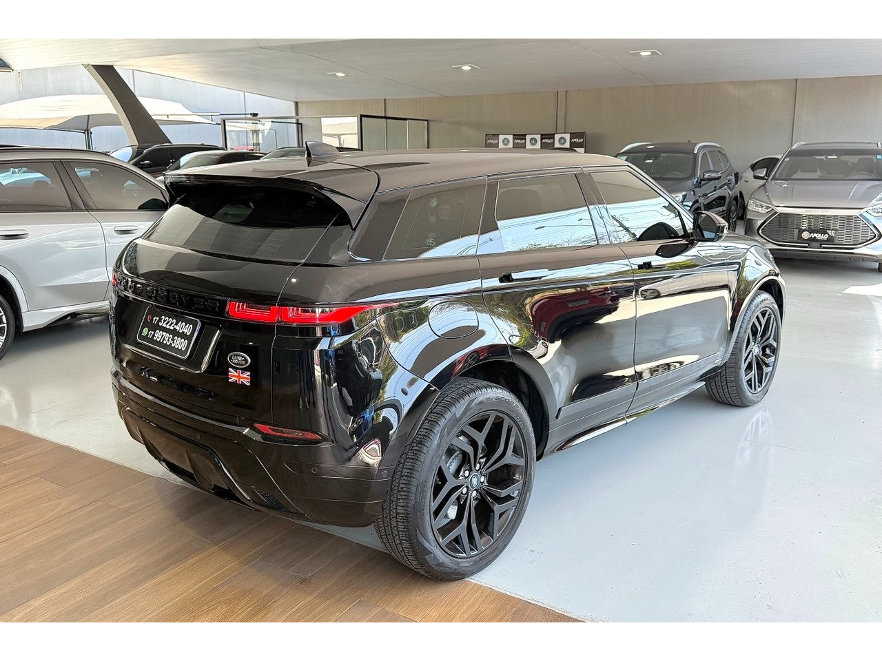 Range Rover Evoque 2.0 4P FLEX P250 R-DYNAMIC SE AWD AUTOMÁTICO
